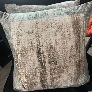 CALLISTO home pillows (2) new condition